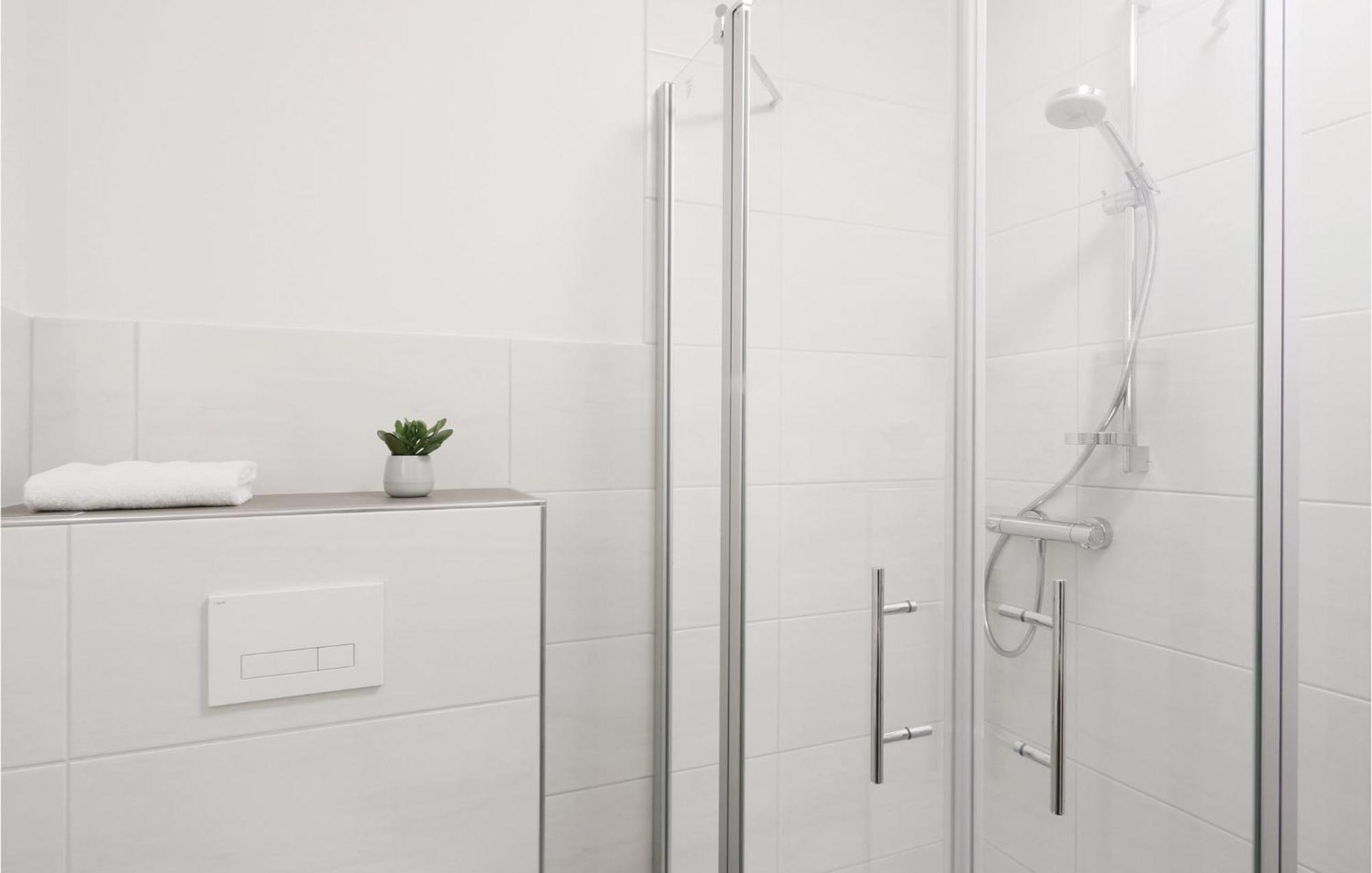 Amazing Apartment In Dagebuell With Kitchenette Luaran gambar