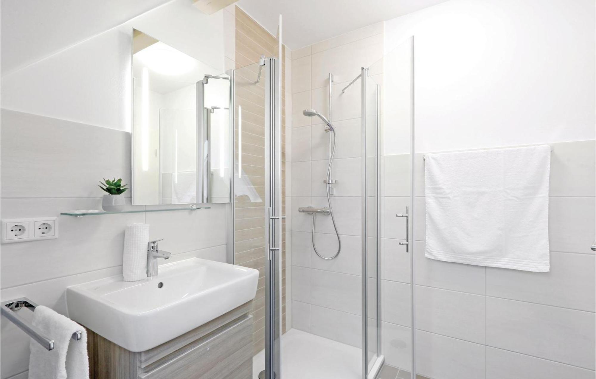 Amazing Apartment In Dagebuell With Kitchenette Luaran gambar